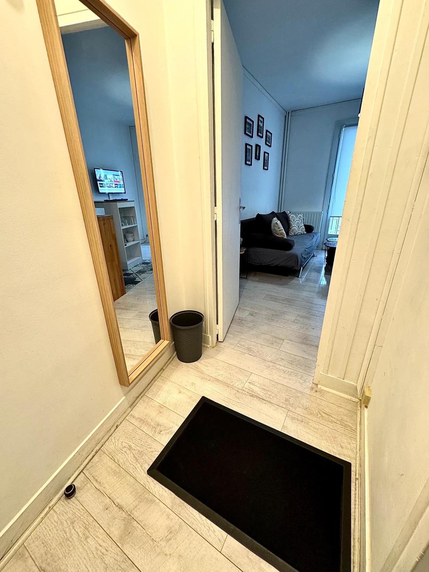 Apartamento T2 - Face De La Gare Sncf Avec Un Balcon Et Un Garage Orléans Exterior foto
