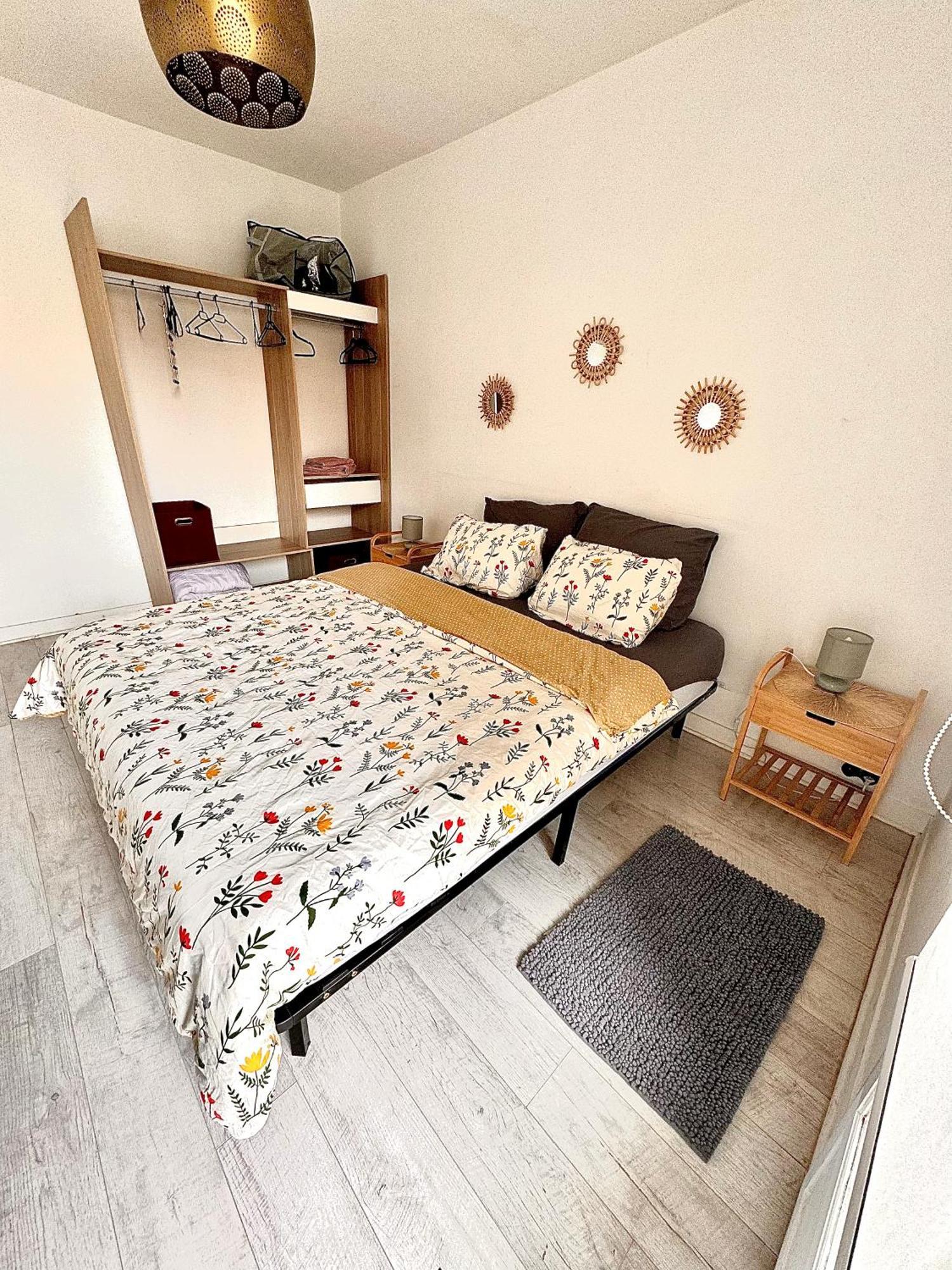 Apartamento T2 - Face De La Gare Sncf Avec Un Balcon Et Un Garage Orléans Exterior foto