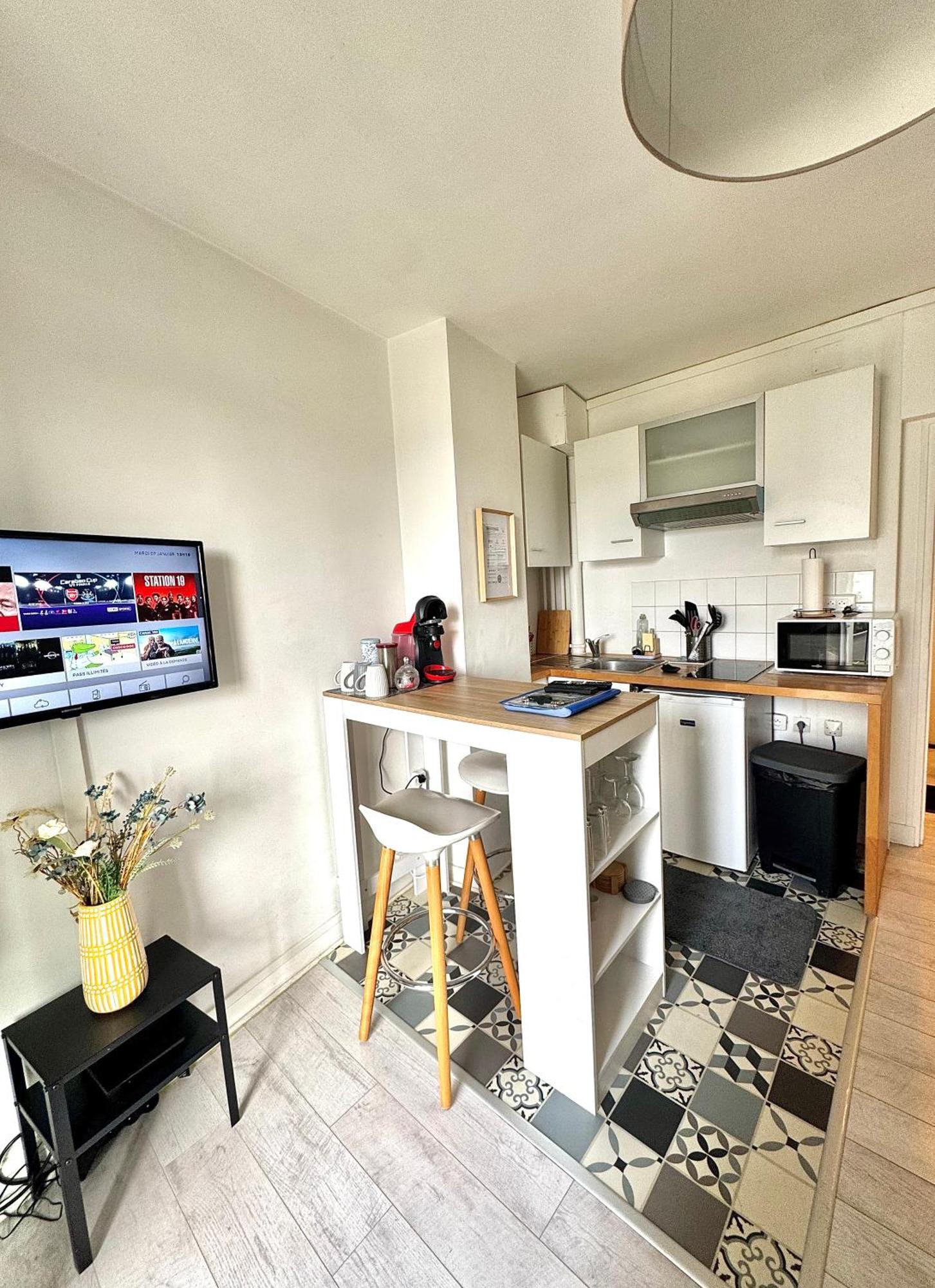 Apartamento T2 - Face De La Gare Sncf Avec Un Balcon Et Un Garage Orléans Exterior foto