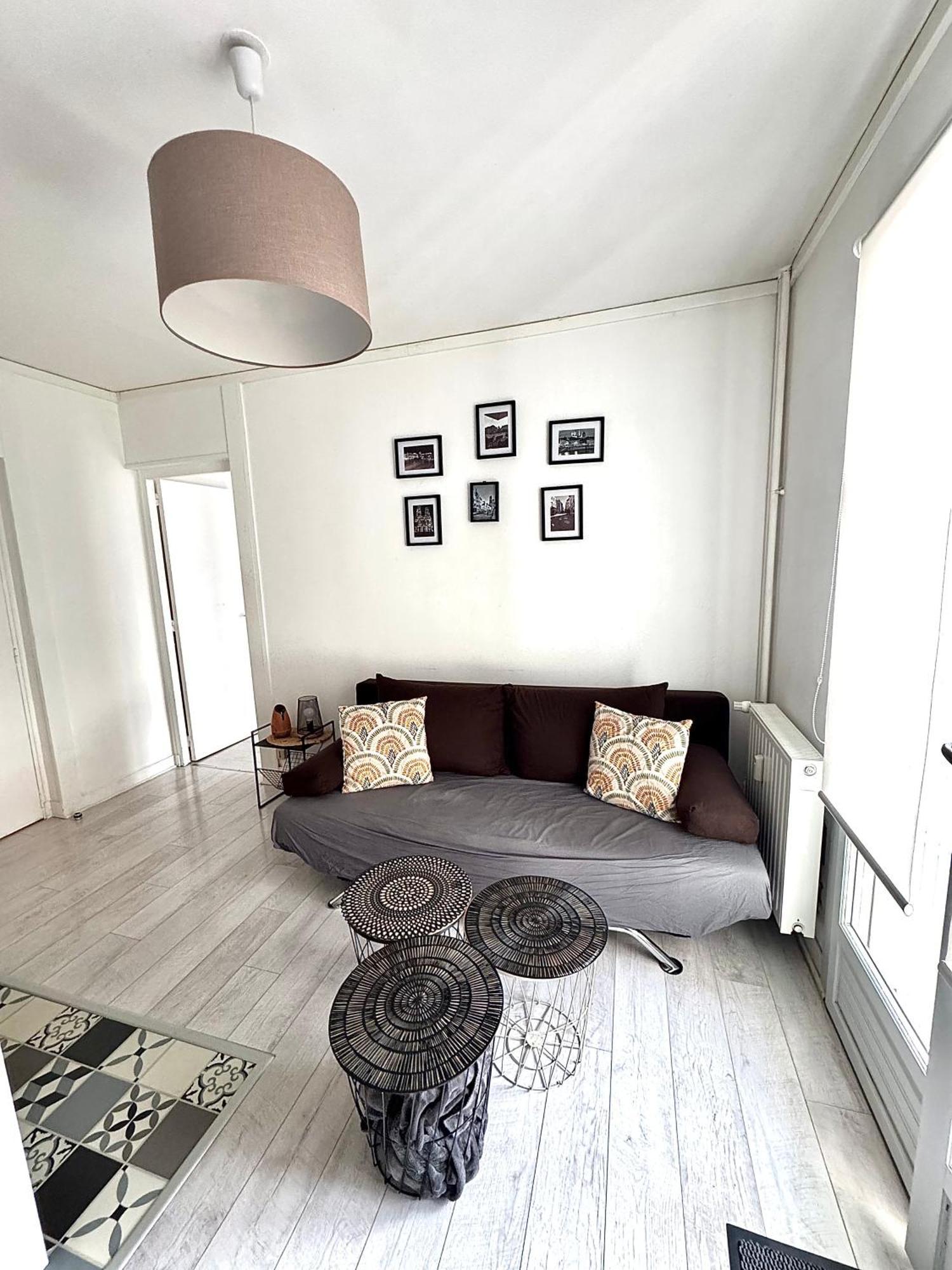 Apartamento T2 - Face De La Gare Sncf Avec Un Balcon Et Un Garage Orléans Exterior foto